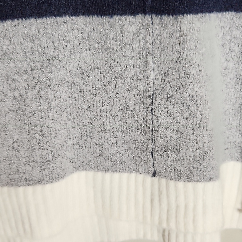 Fresh Sweater Womenssize M navy blue gray white color block Medium - Picture 4 of 10